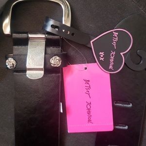 Betsy Johnson black and cheetah print belt